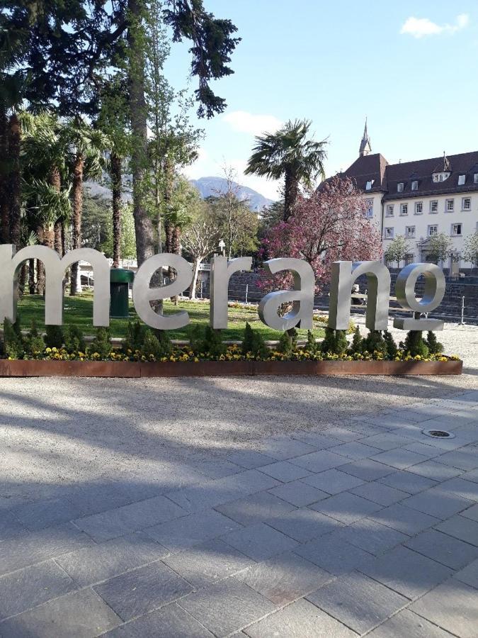 Portico 32 - Merano Centro Bagian luar foto