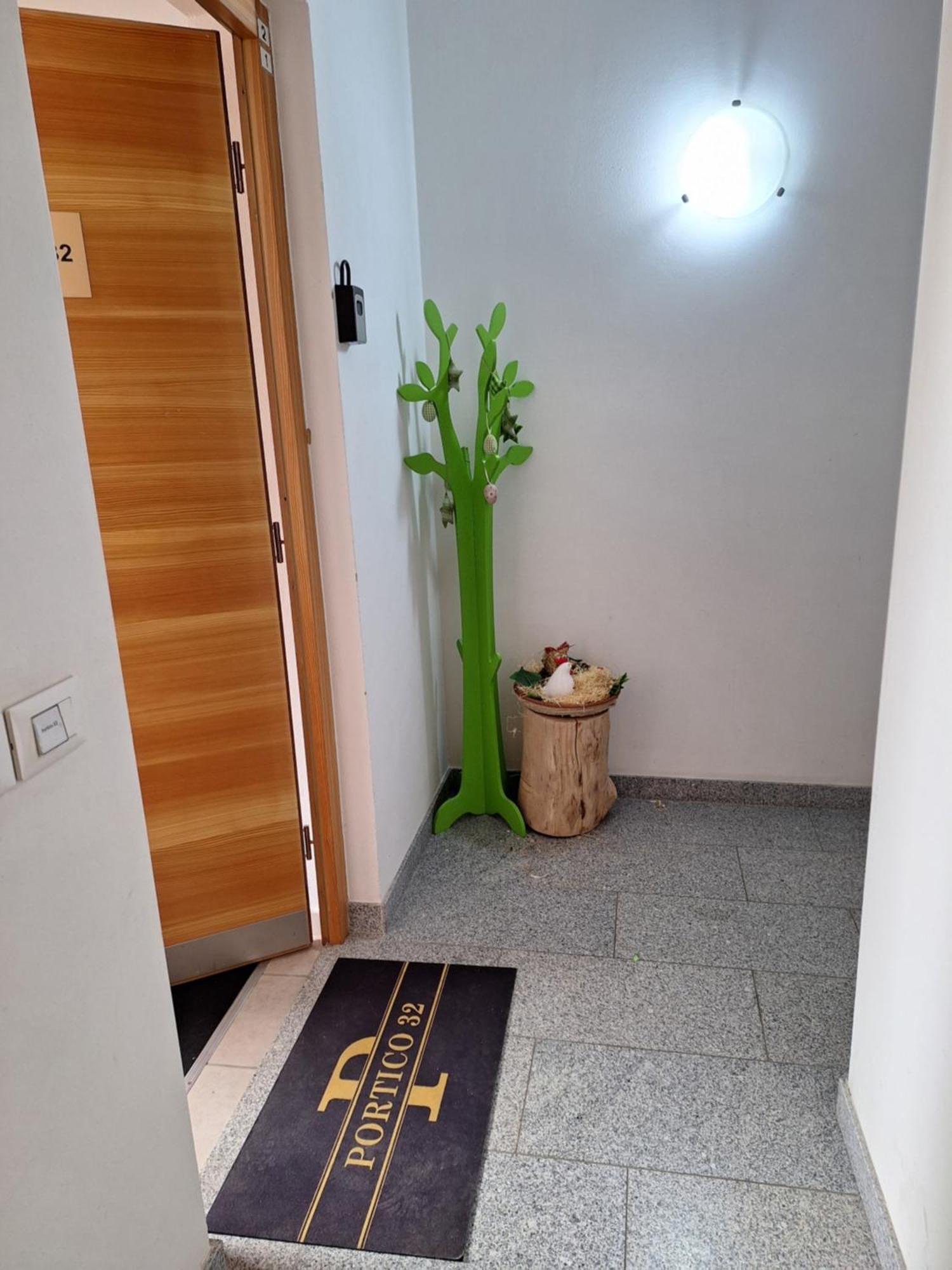 Portico 32 - Merano Centro Bagian luar foto
